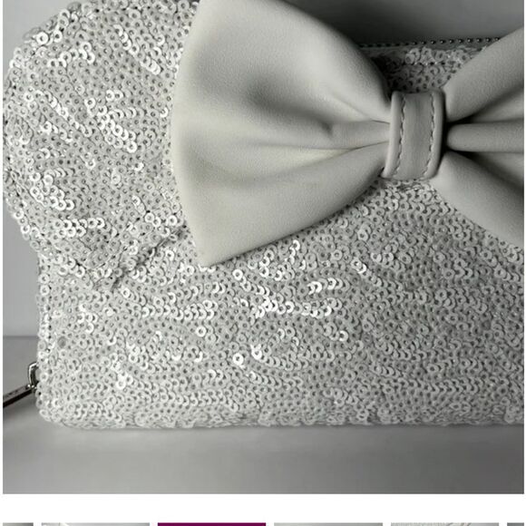 DISNEY LOUNGEFLY NWOT MINNIE SEQUIN WEDDING ZIP AROUND WALLET - Picture 2 of 6